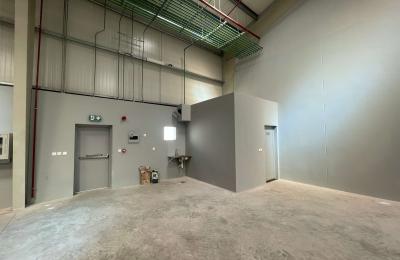 Brand New Commercial Warehouse for Rent in Al Khabaisi, Dubai | 4,271 sq.ft | AED 365,000 | 60kW Power