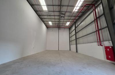 Warehouse for Rent in Al Quoz 2 – 3,000 Sqft | 10m Height | Corner Unit | AED 300,000/Year | Creative & Showroom Compound